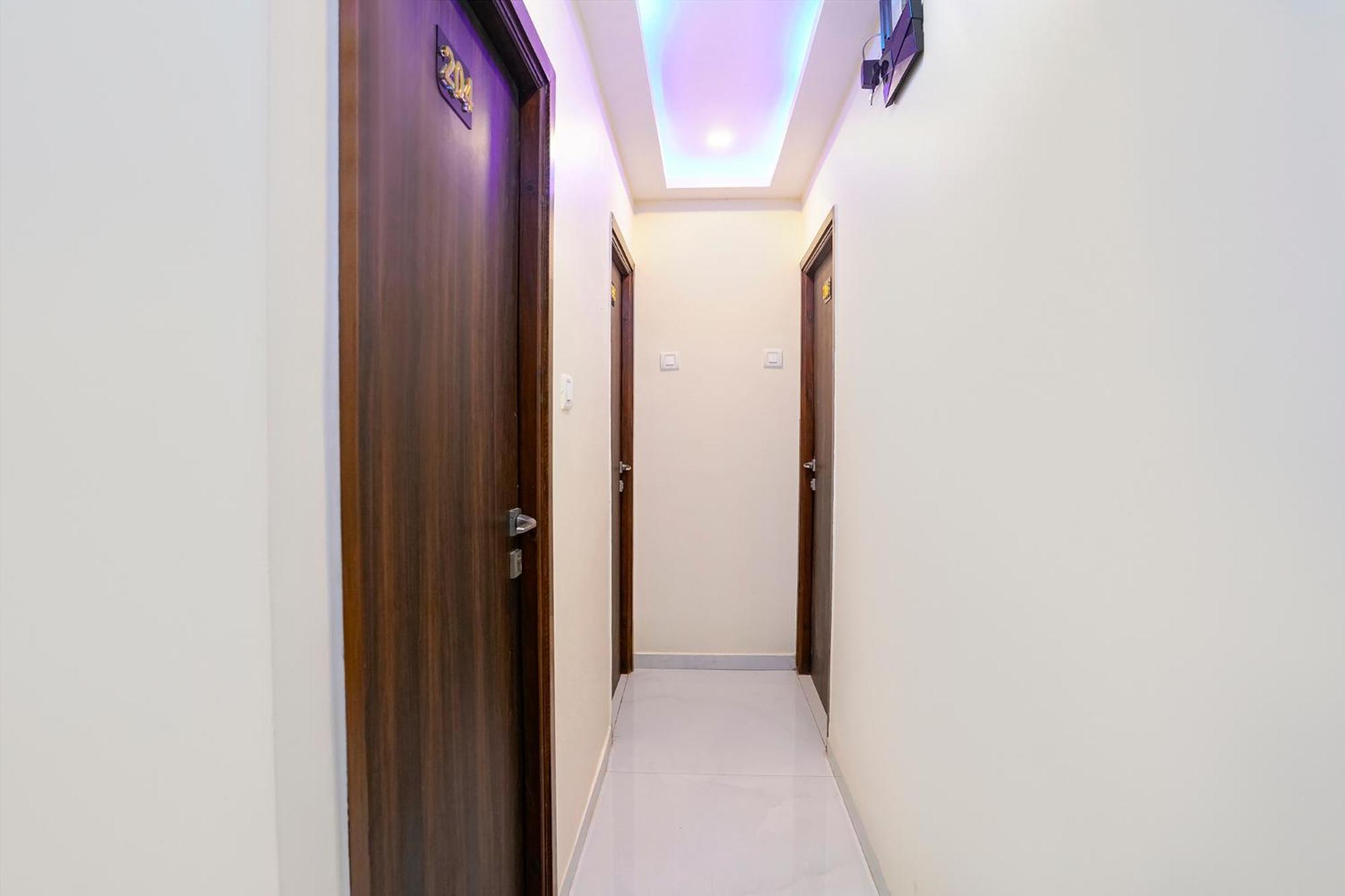 Hotel Fabhotel Lexus5 - Nr Janki Devi High School Mumbai