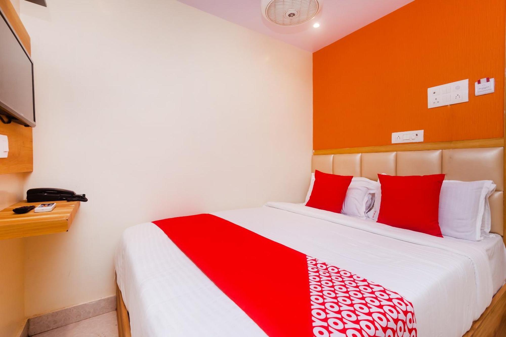 Hotel Sun Near Saifee Hospital And Hn Reliance Mumbai