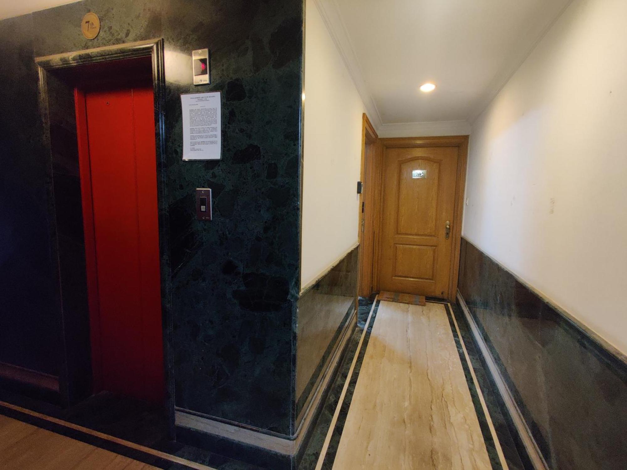 2 Bhk Cozy W/ Netflix And Wifi In Bandra Apartment *