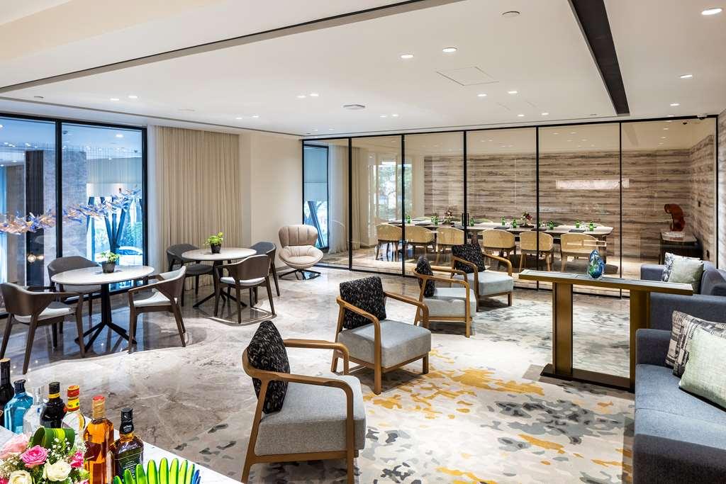 Radisson Blu International Airport Hotel Mumbai