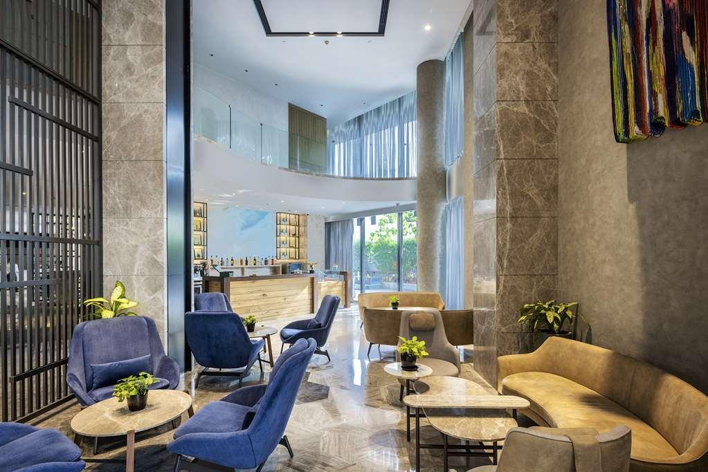 Radisson Blu International Airport