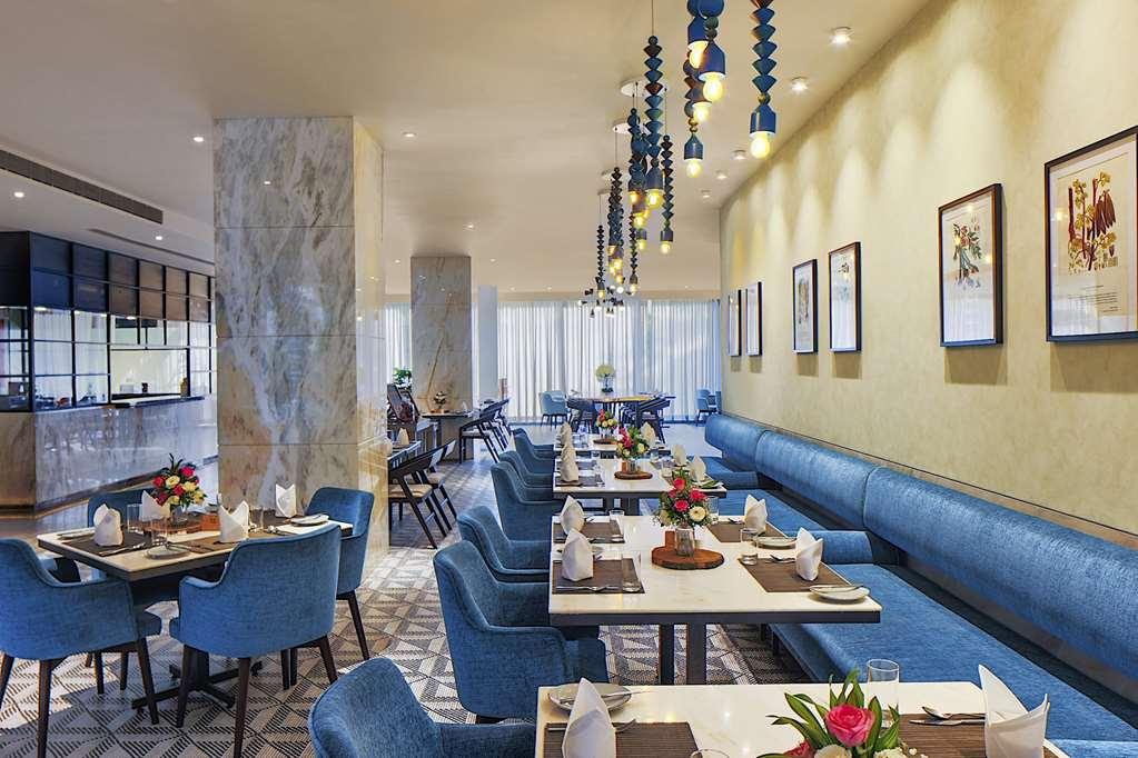 Radisson Blu International Airport Hotel 5*