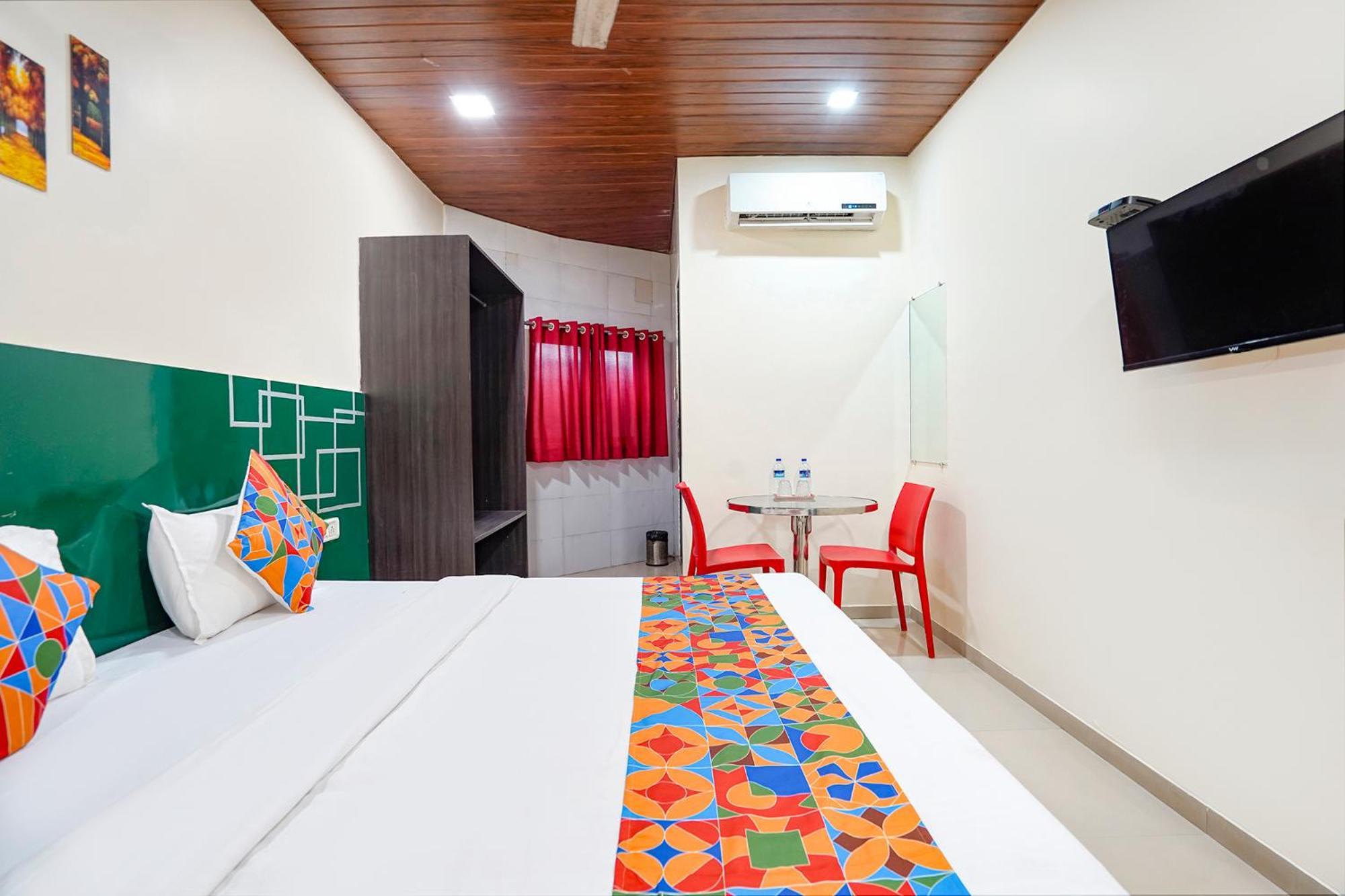 Fabhotel Kailash Park 2*