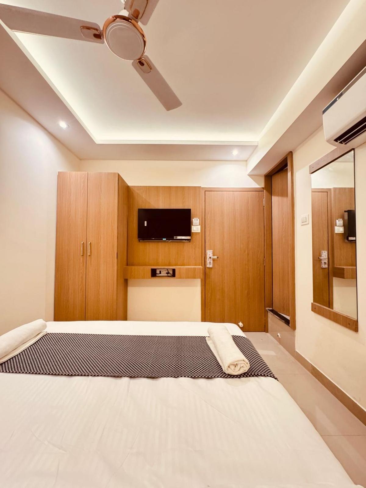 Cliff Garden 2* Mumbai