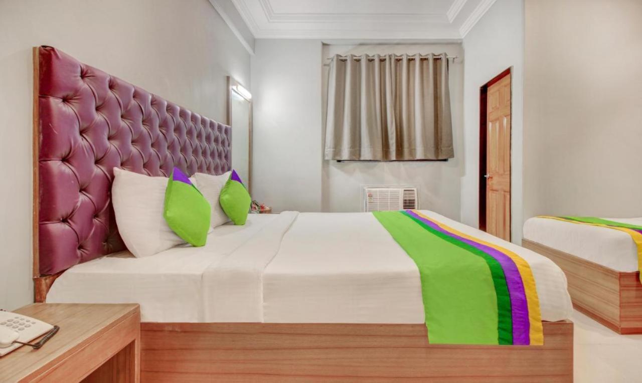 Fabhotel Cruz Royale