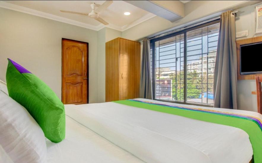 Hotel Fabhotel Cruz Royale Mumbai