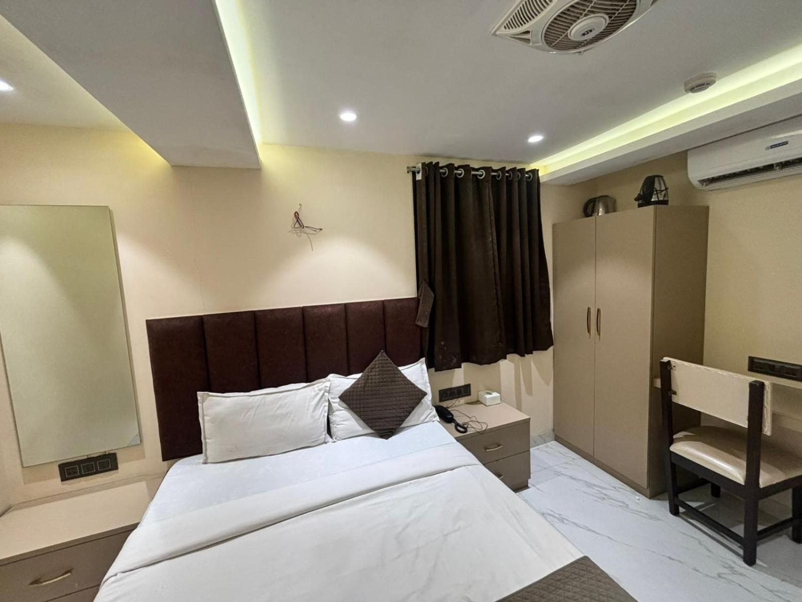 Dolphin Residency Hotel Mumbai