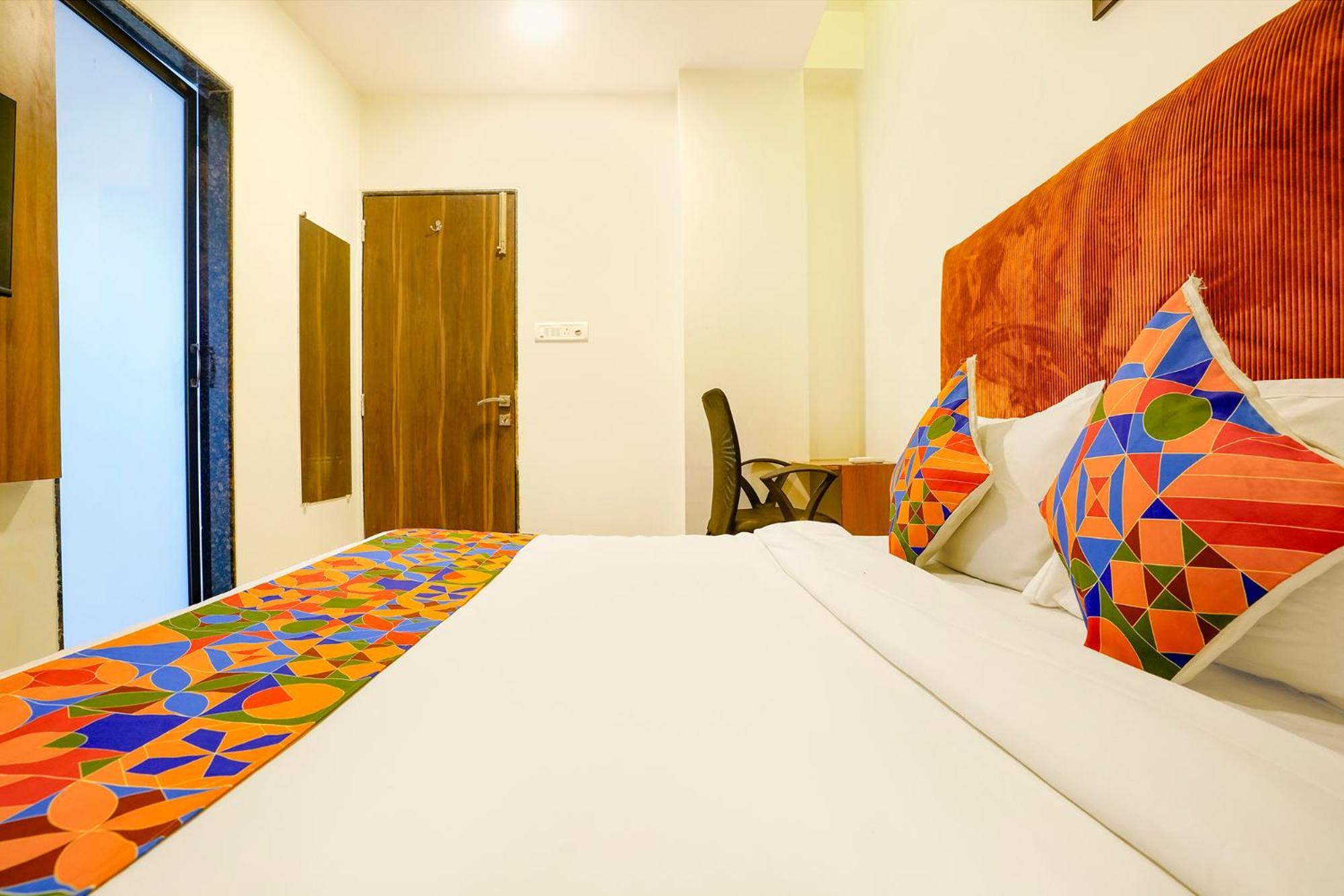 Fabhotel Amfahh Inn - Nr-Kokilaben Hospital Mumbai