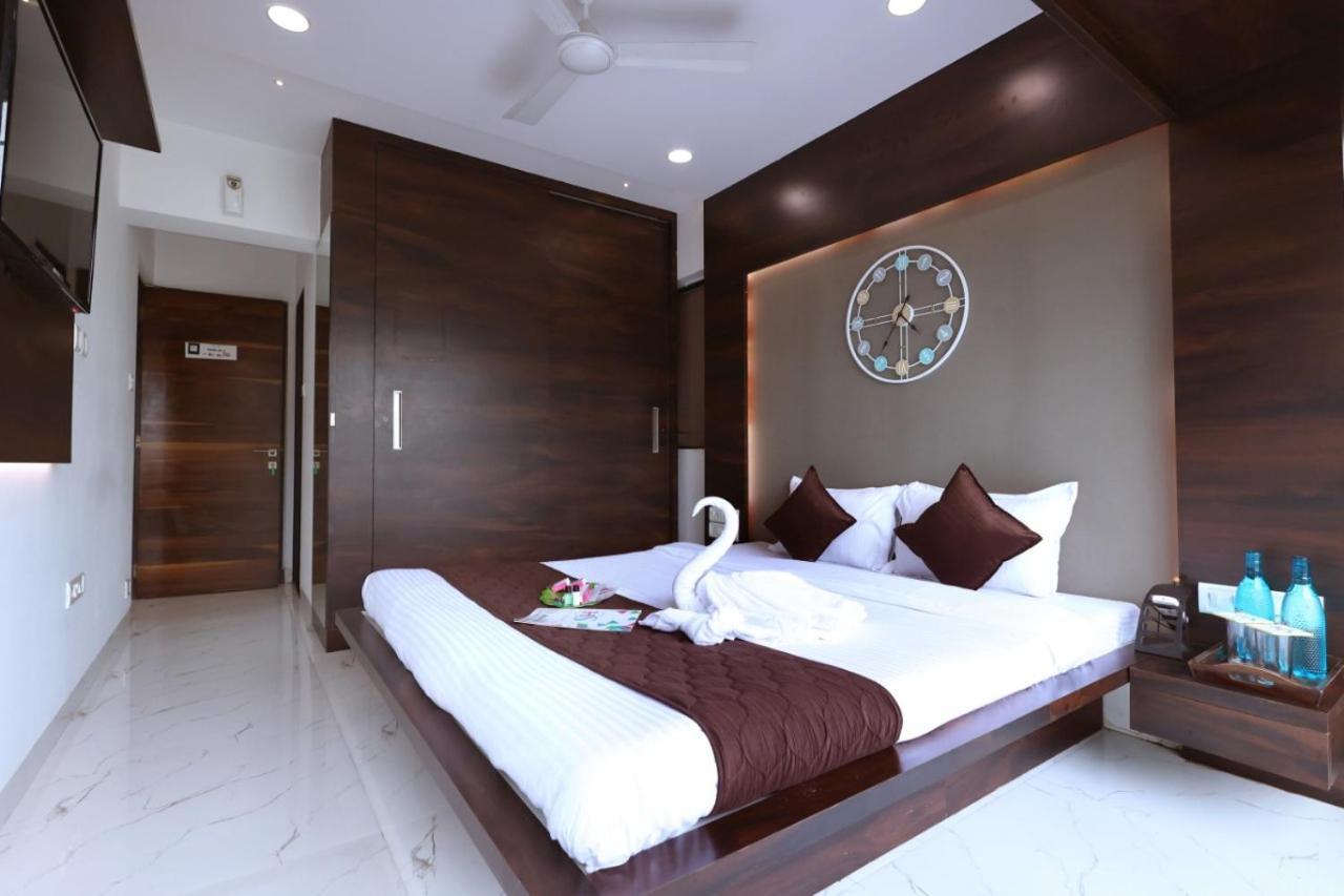 Homestay Gagal - Bkc Mumbai