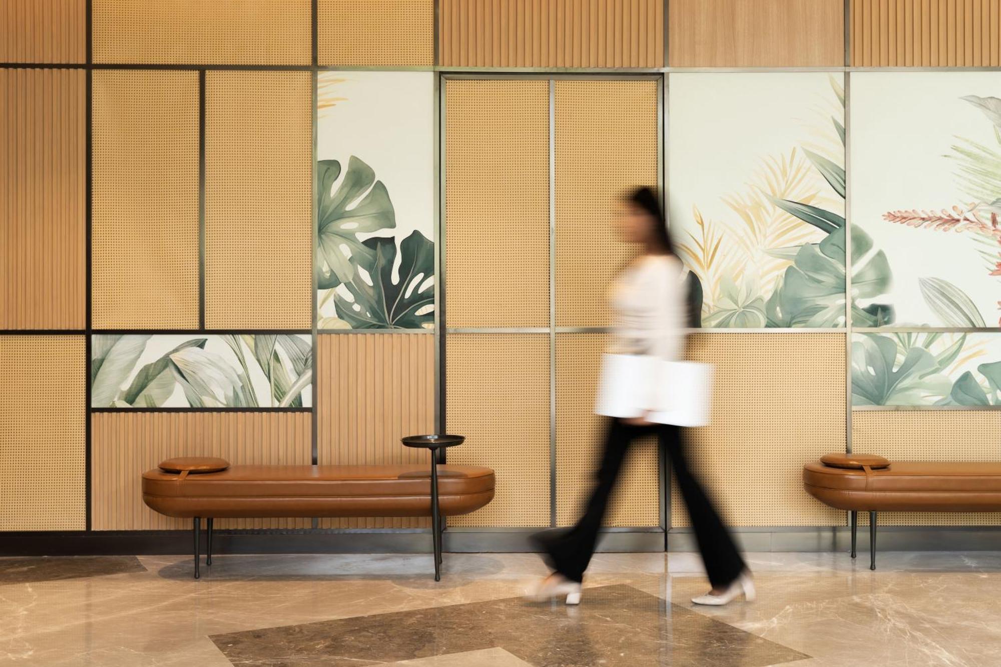 Hotel Hilton Garden International Airport 4*