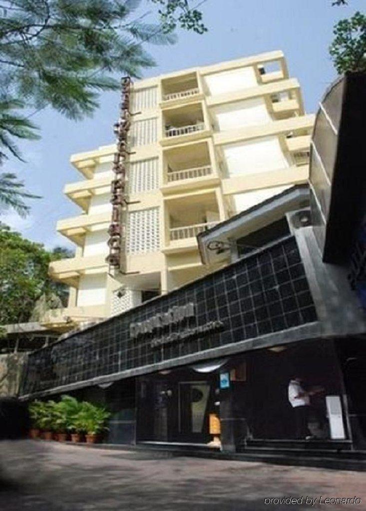Metro Palace Hotel Mumbai