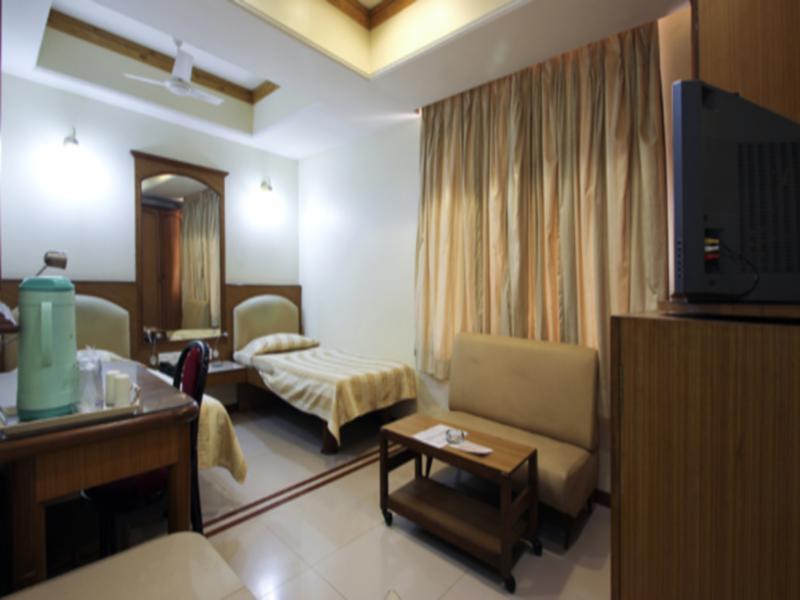 Parklane Hotel 3*