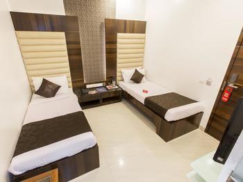 Hotel Causeway, Colaba
