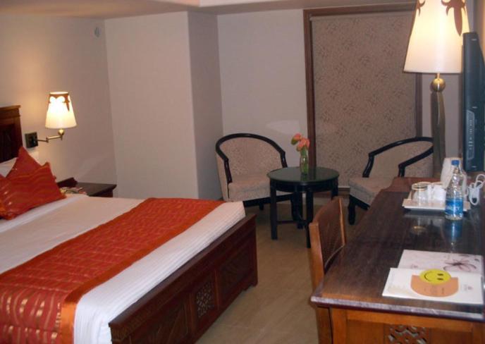 Sai Hotel 3*