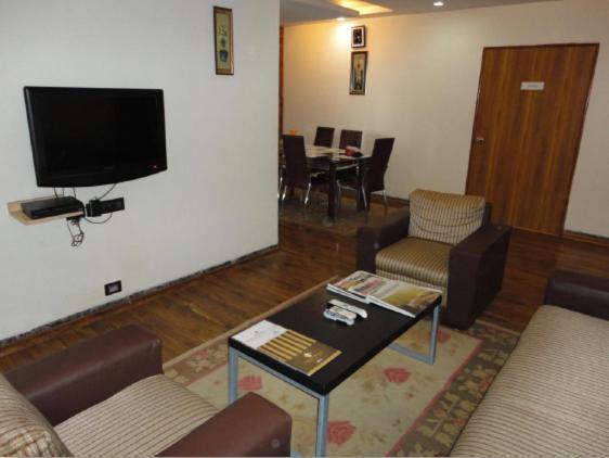 Laurent & Benon Luxury Service Apartment - Bandra Hotel Mumbai