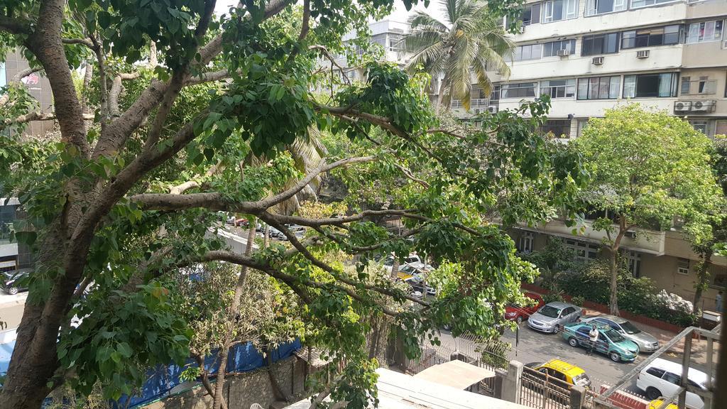 Bentley Marine Drive Hotel