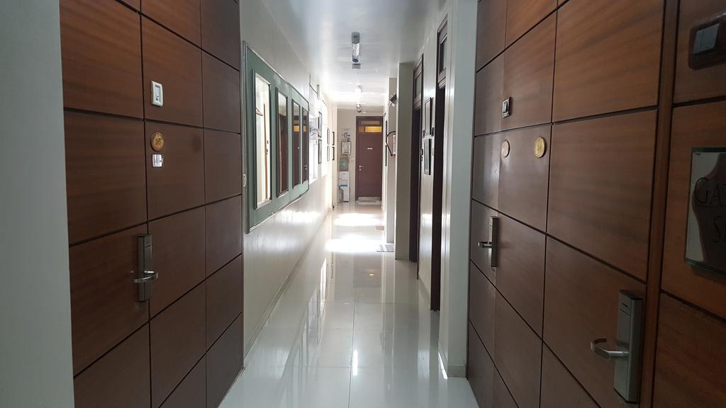 Bentley Marine Drive Hotel 2*