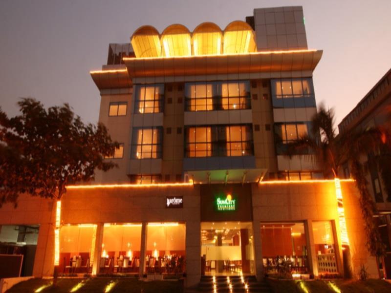 Hotel Suncity Premiere, Near To Airport