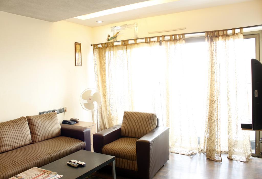 Laurent & Benon Luxury Service Apartment - Bandra