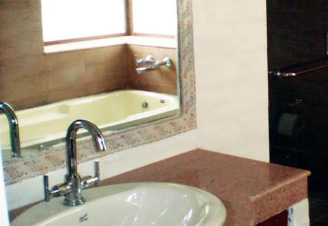 Hotel Laurent & Benon Luxury Service Apartment - Bandra Mumbai