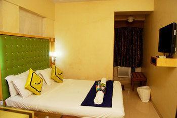 Hotel Vista Near Marine Drive Mumbai