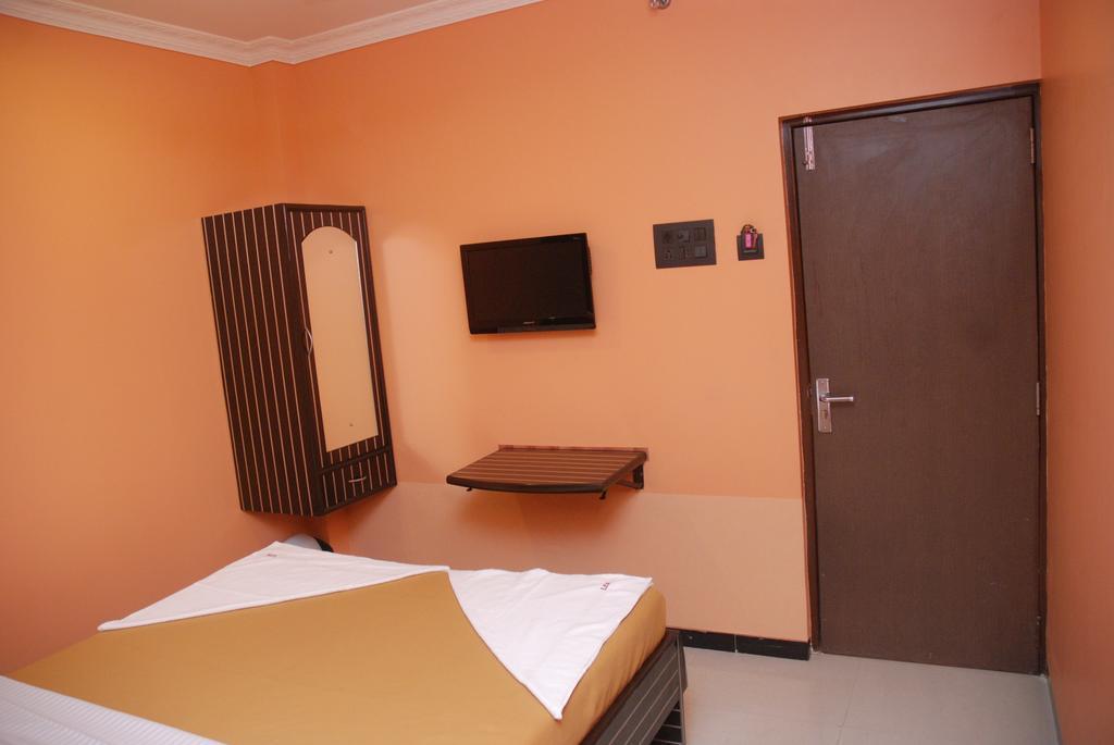 Hotel Cosmo Mumbai