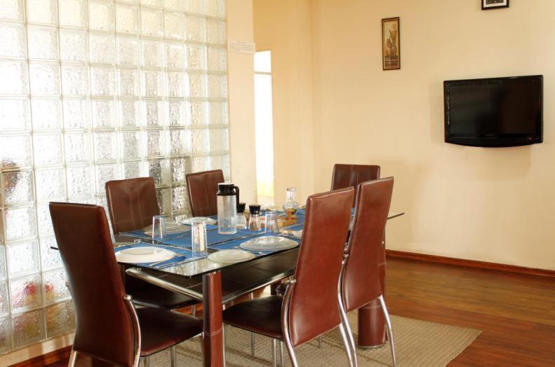Laurent & Benon Luxury Service Apartment - Bandra Hotel 3*