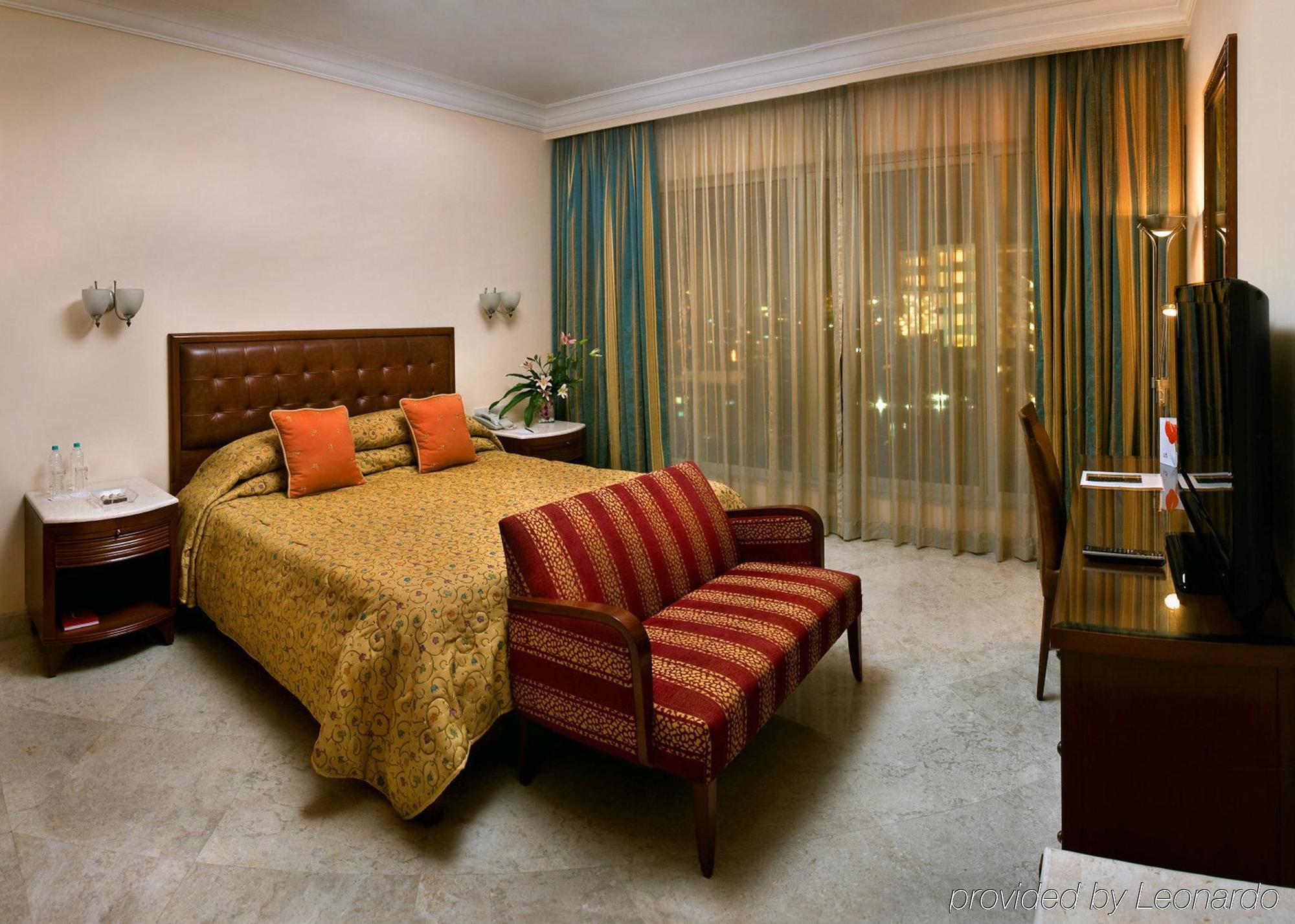 Hotel The Residency 3*