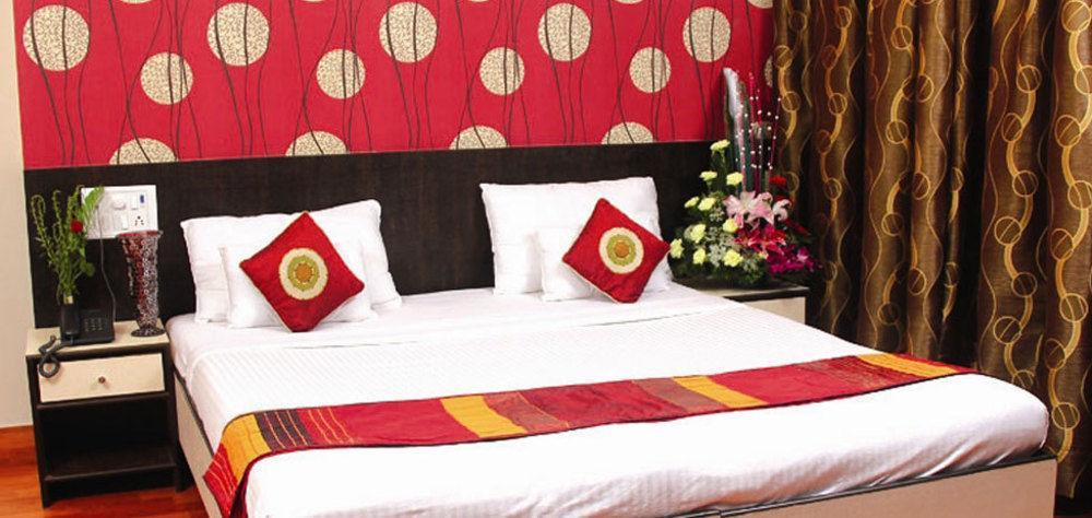 Hotel Bharat Avenue 3*