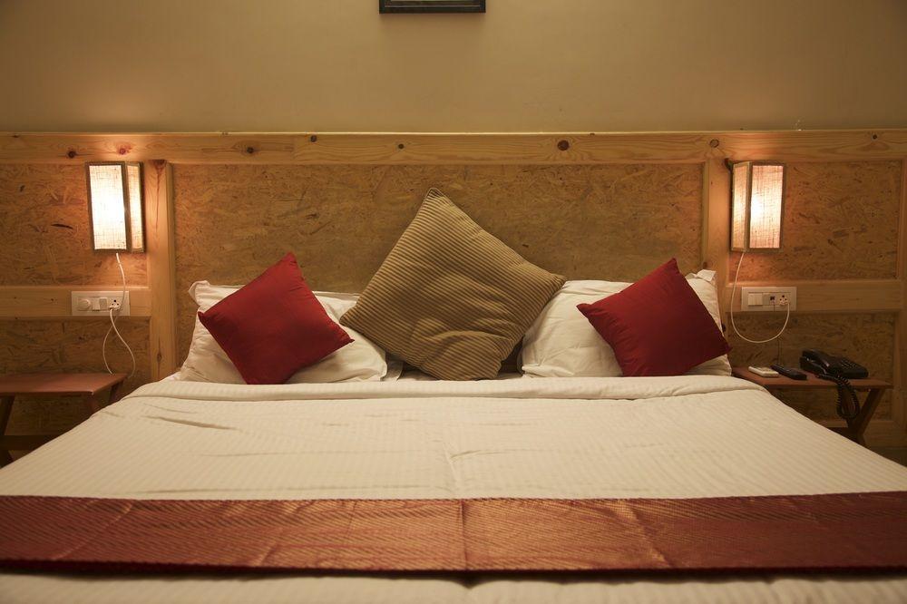 Fabhotel The Adore Palace Hotel Mumbai