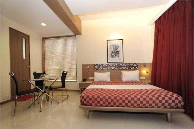 Unicontinental Hotel Mumbai