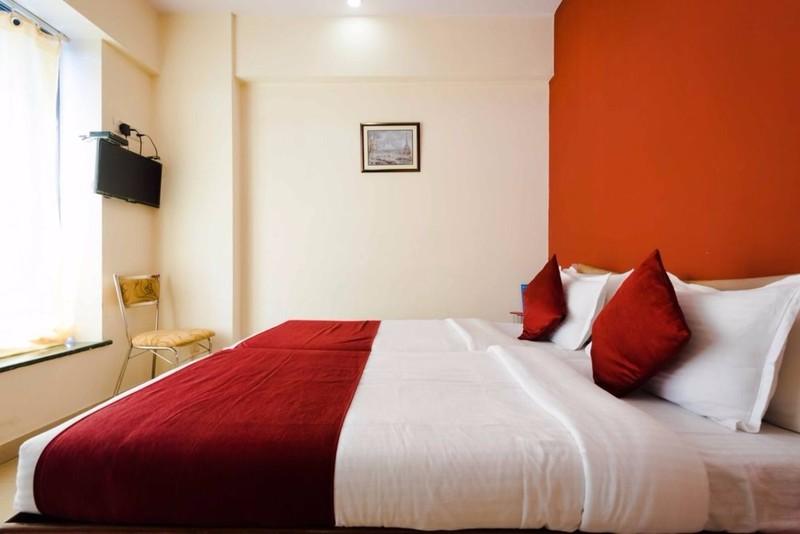 Fabhotel Annex Executive Hotel