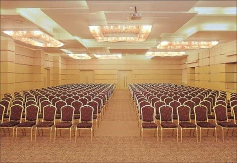The & Powai Hotel 4*
