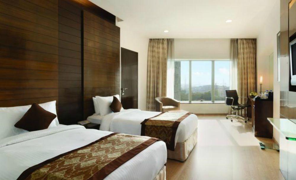 Ramada Powai & Convention Centre Hotel 5*