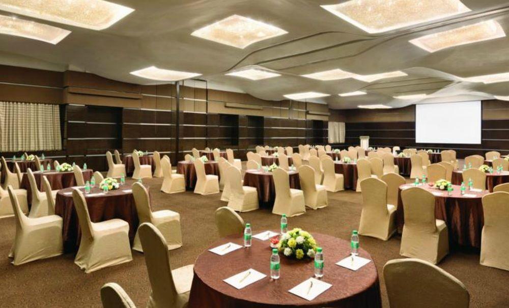 Ramada Powai & Convention Centre 5* Mumbai