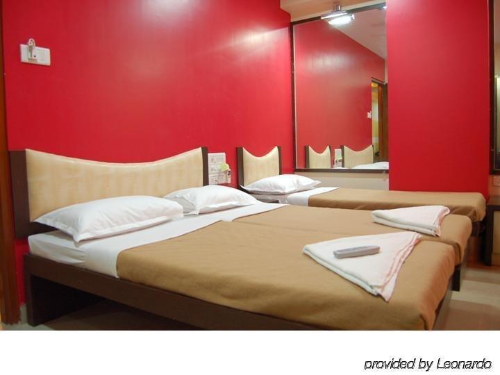 Fabhotel Annex Executive Hotel