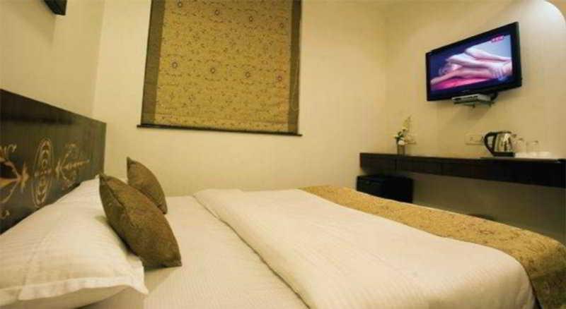 Jc Hotel 3*