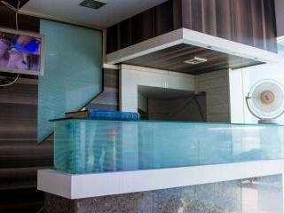 Blue Orchids Executive * Mumbai