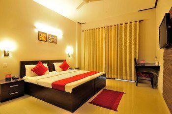 Hotel Zo Andheri Railway Station 3*