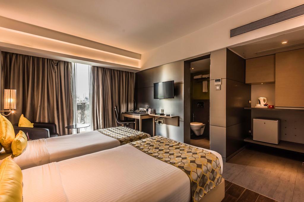 Hotel Landmark Residency