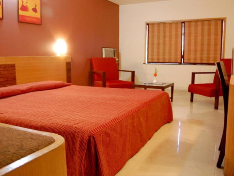 Hotel Sukh 3*