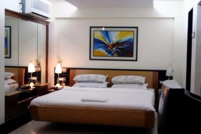 Hotel Metro Palace Mumbai