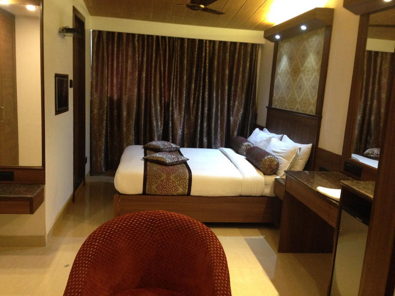 Avon Ruby Dadar Mumbai