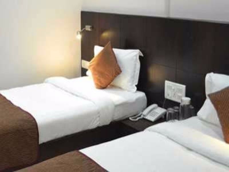 Hotel Fabhotel On Time Andheri East