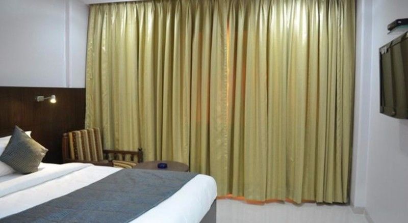 Hotel Fabhotel On Time Andheri East