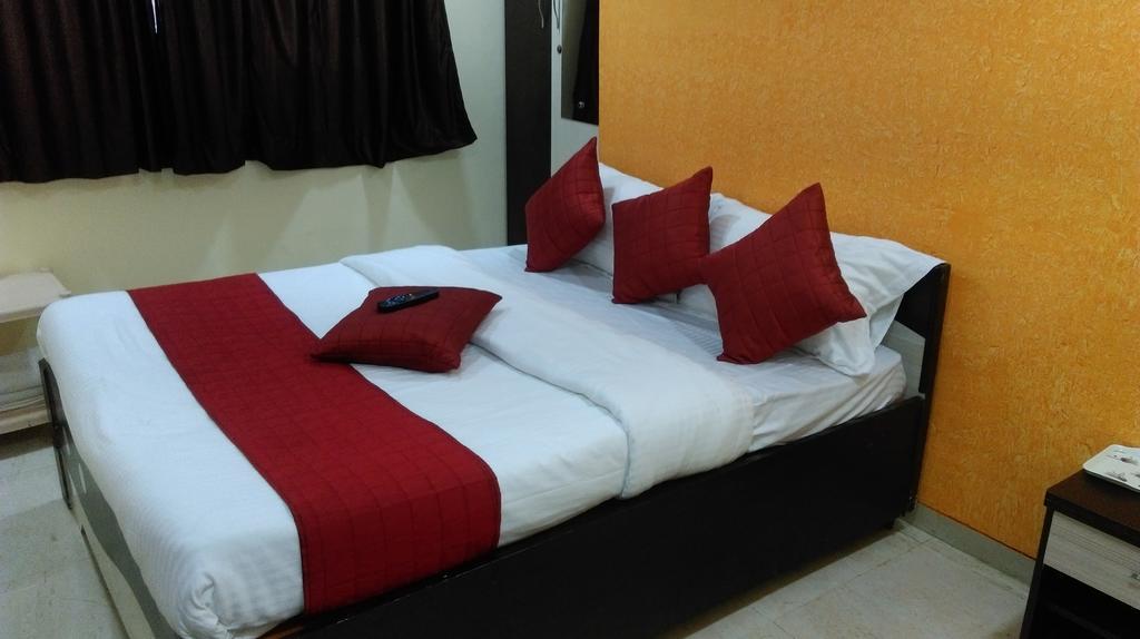 Minerva Residency Hotel *