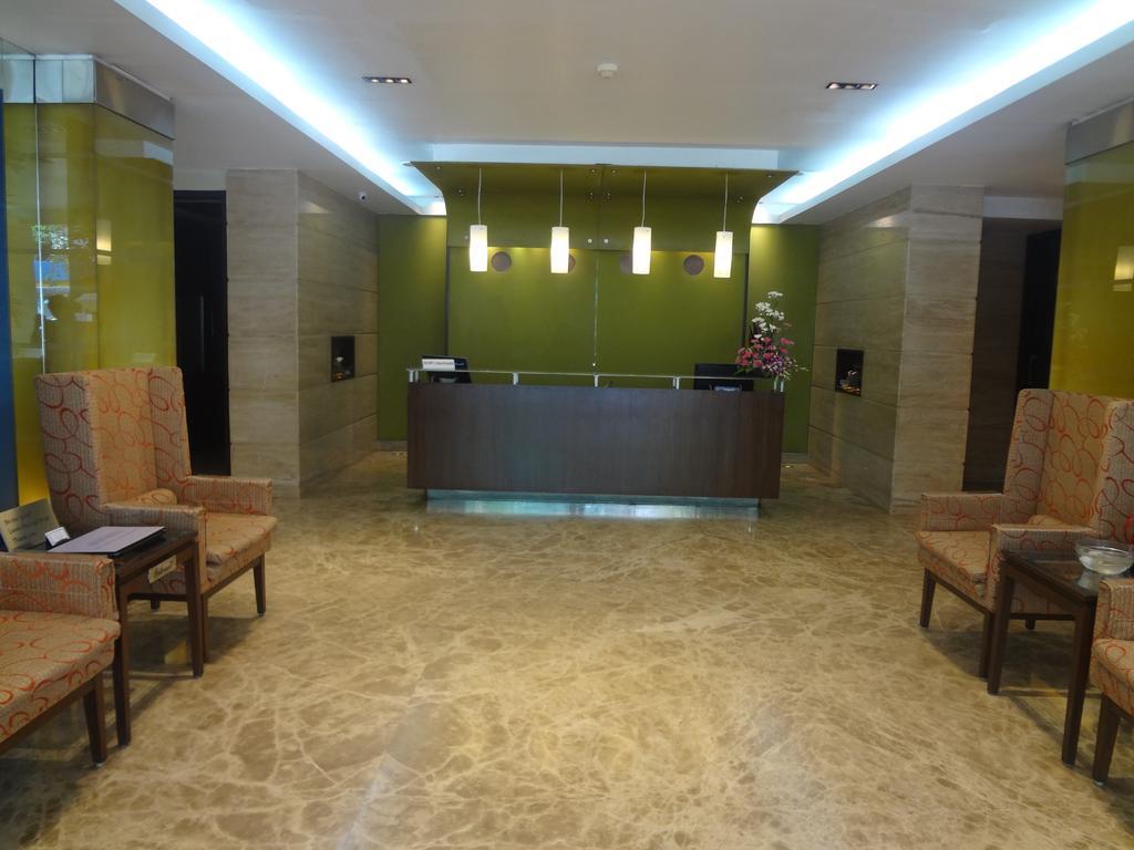 Ascot Hotel
