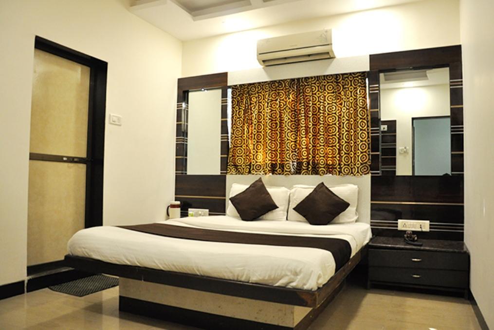 Apple Guest house Mumbai