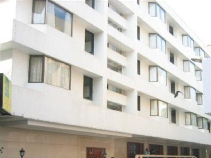 Hotel Parle International 3*