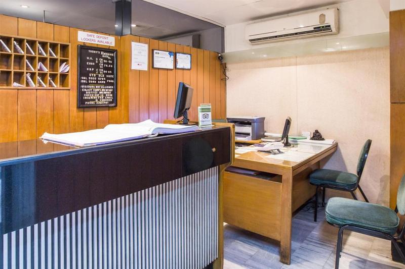 Diplomat, Colaba